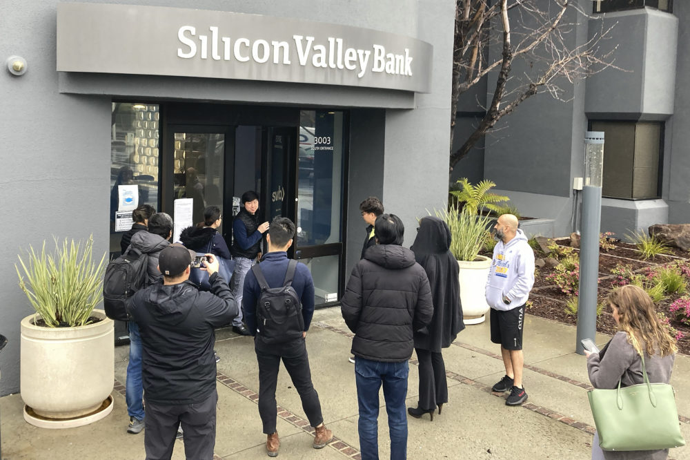 Examining the Factors That Led to the Silicon Valley Bank’s Collapse